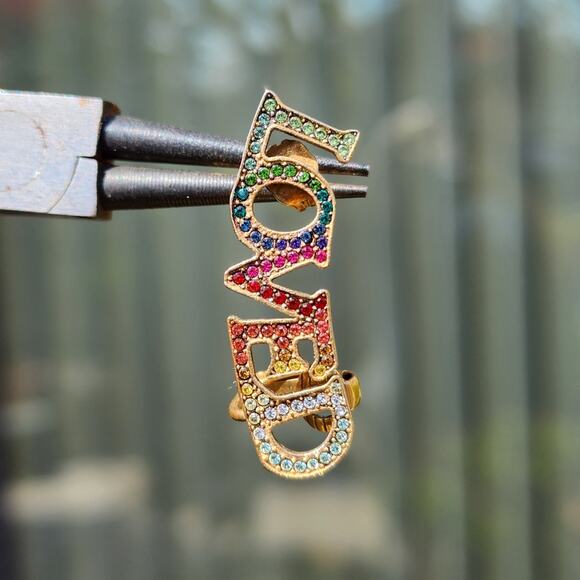 Gucci LOVED Single Ear Cuff Swarovski Crystal Rhinestone Huggie Rainbow Earring - Picture 10 of 11